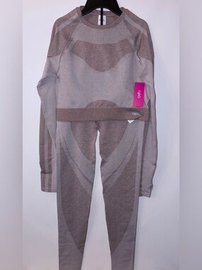 Ryka Seamless Active 2 Piece Active Set